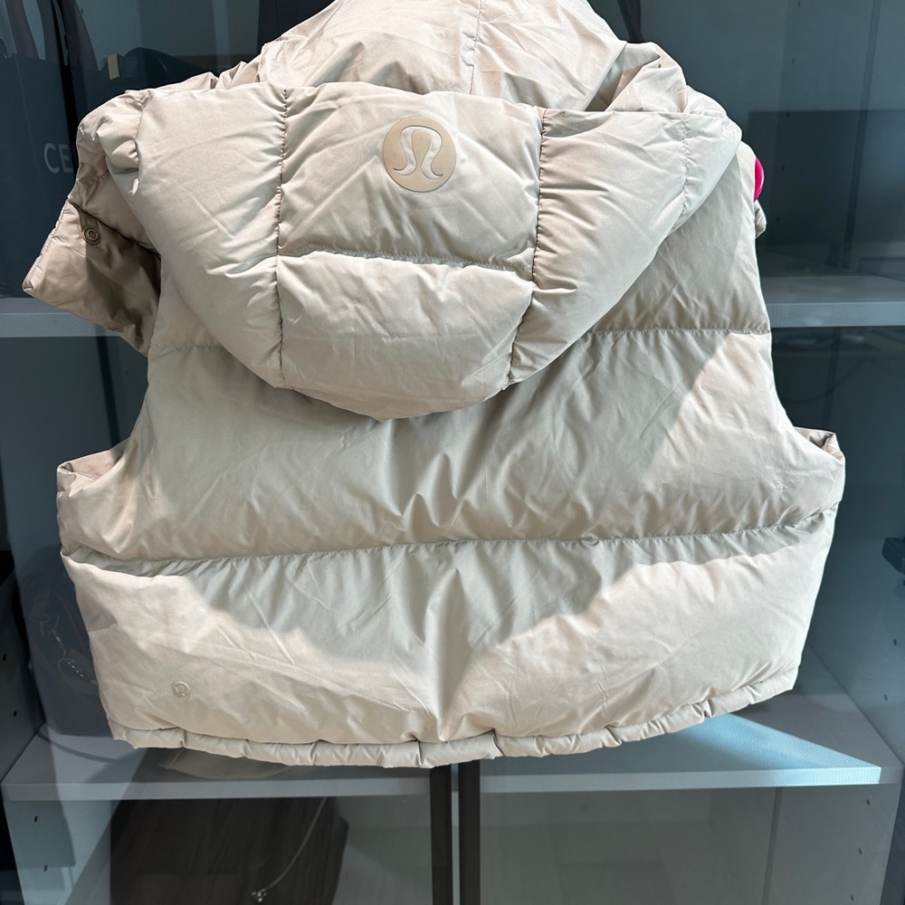 Lululemon Beige Cropped Puffer Vest Goose Down Size 10